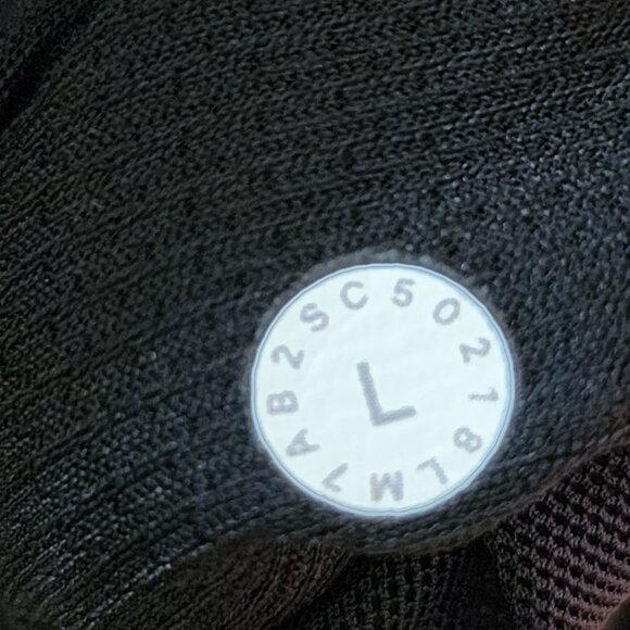 Lululemon Navy Lined Surge Shorts 6" - Picture 4 of 5